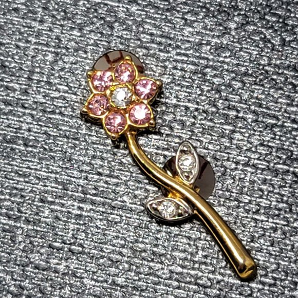 Sweet Little Pink Rhinestone Flower Pin - Picture 4 of 5